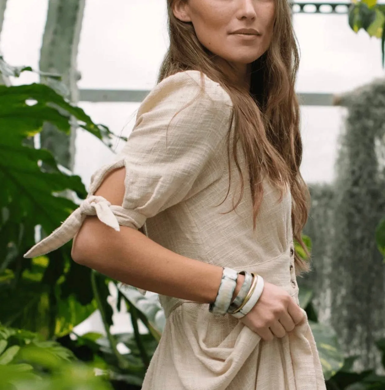 Natural & Gold Bangle Set-Sunshine Tienda