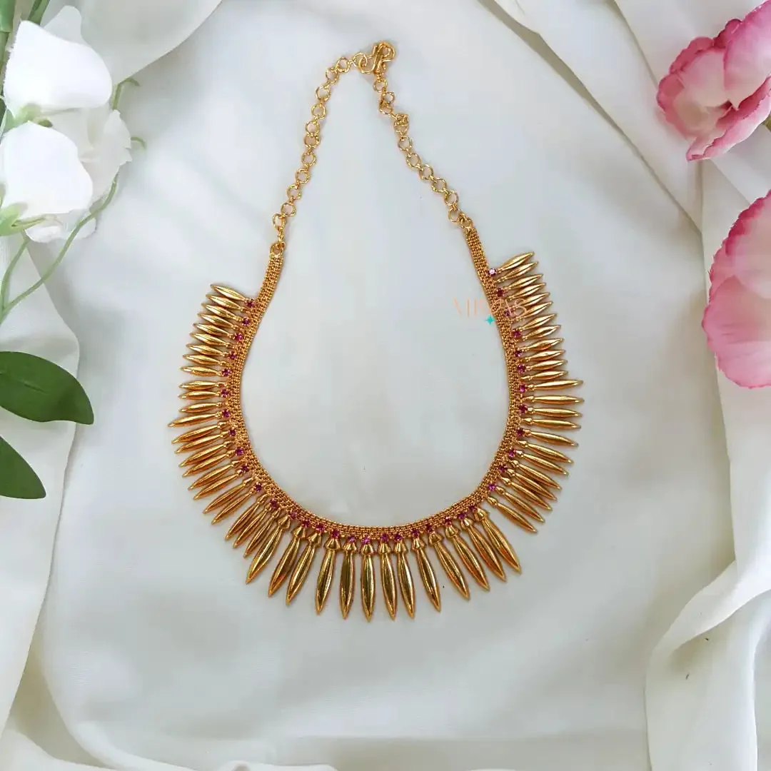 Royal look Mulla Mottu with AD Stone Necklace