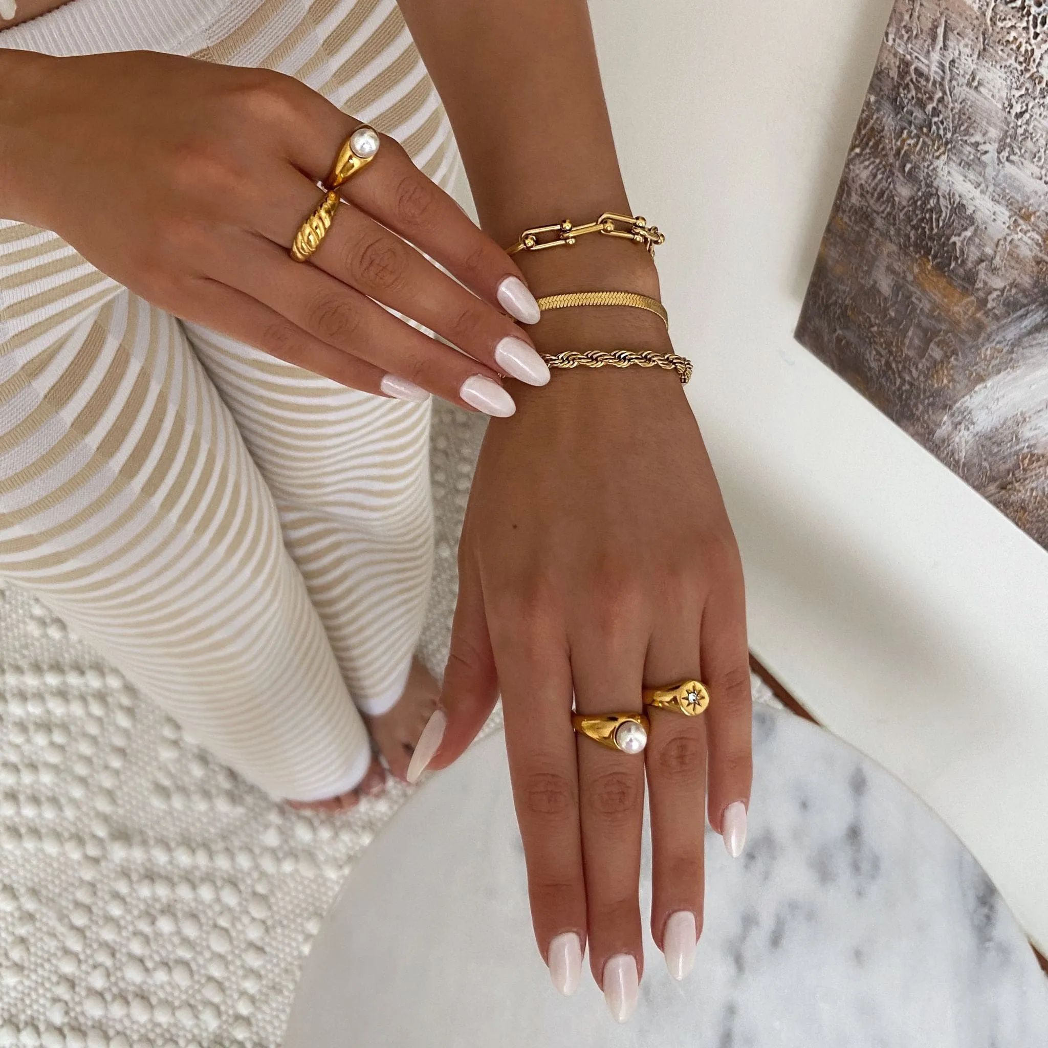 URSULA BRACELET STACK